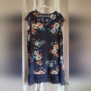 Women's black dress, Floral print, Is scalloped lace trim, Size XL or 12